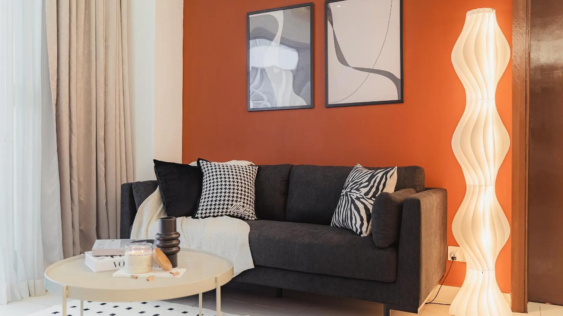 קואלה לומפור Naibnb In Regalia Residence דירה קואלה לומפור