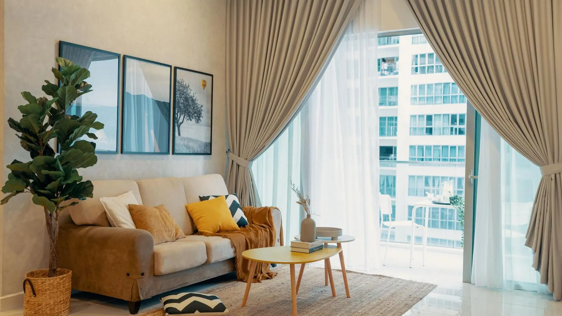 Naibnb In Regalia Residence Kuala Lumpur